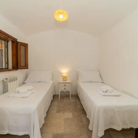 Trulli Livia Anna Holiday home *